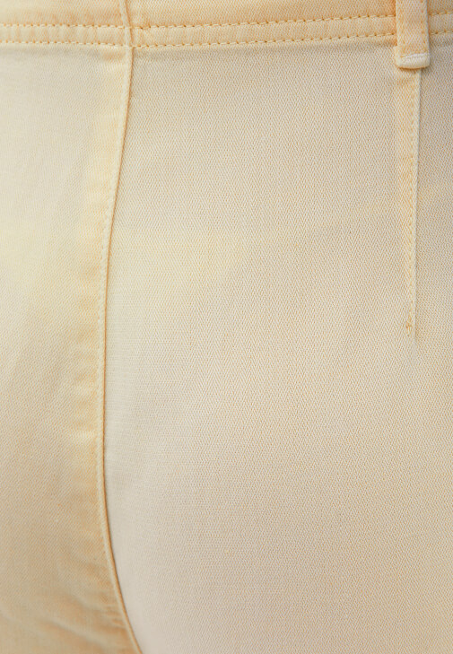 Tencel Pantolon ve Crop Gömlek Kombini