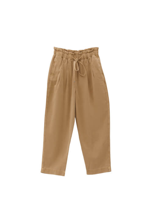 Ultra Yüksek Bel Pantolon ve Modal Tişört Kombini