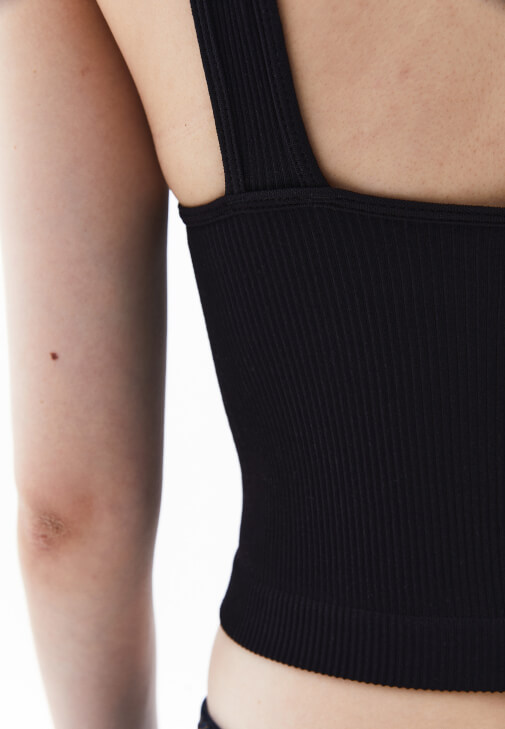 Seamless Crop Top ve Boyfriend Pantolon Kombini