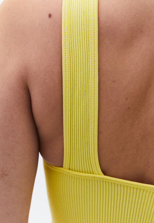 Seamless Top ve Denim Pantolon Kombini