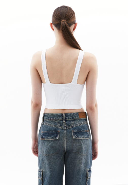 V Yaka Crop Top ve Kargo Pantolon Kombini