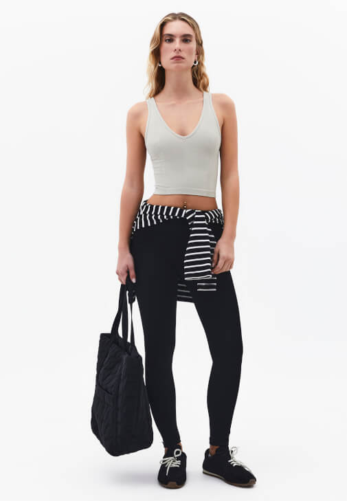  Crop Top ve Seamless Tayt Kombini