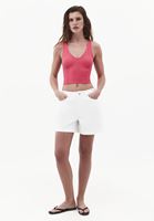 Crop Top ve Denim Şort Kombini