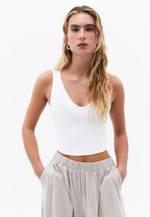 Beyaz Seamless Crop Top