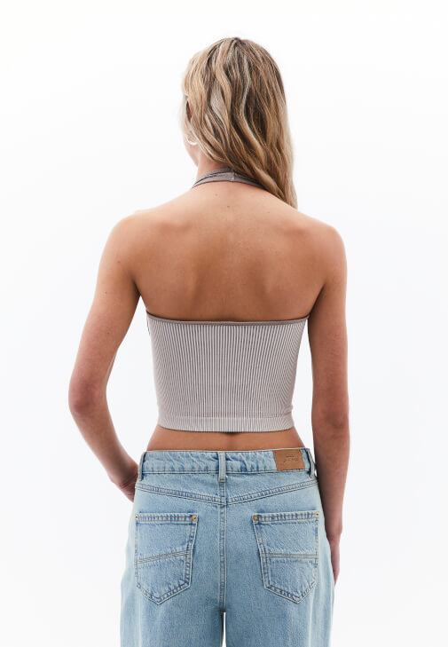 Jakarlı Dikişsiz Atlet ve Wide-Leg Pantolon Kombini