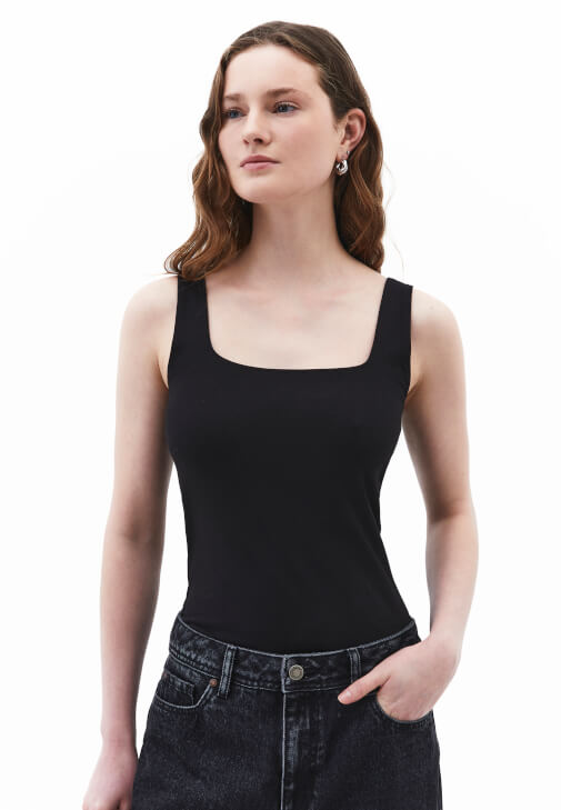 Siyah Pamuklu Kare Yaka Atlet