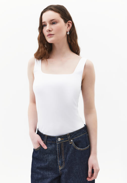 Beyaz Pamuklu Kare Yaka Atlet