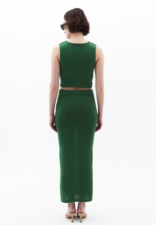 Orta Bel Etek ve Yelek Kombini