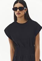 Bayan Siyah Bel Detaylı Tişört