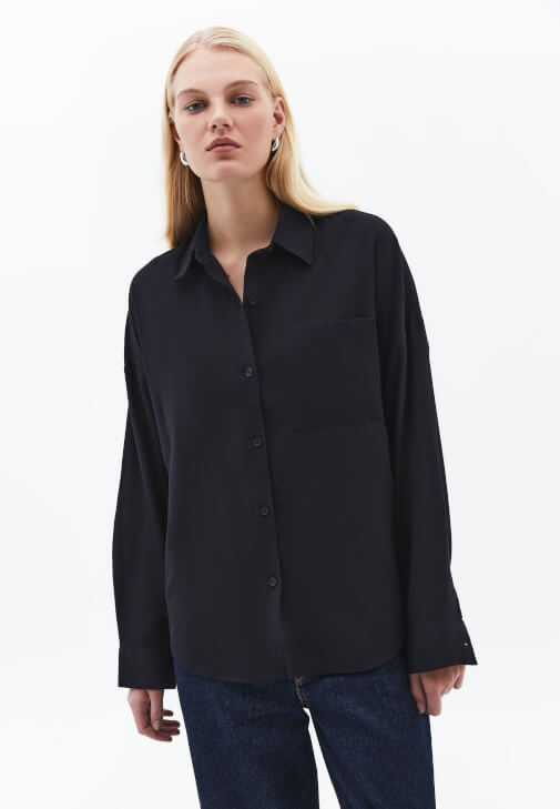 Oversize Gömlek ve Barrel-Fit Pantolon Kombini