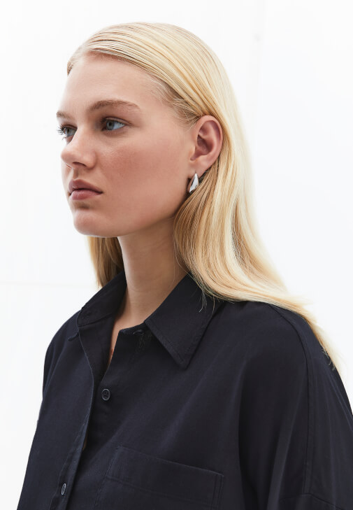 Oversize Gömlek ve Barrel-Fit Pantolon Kombini