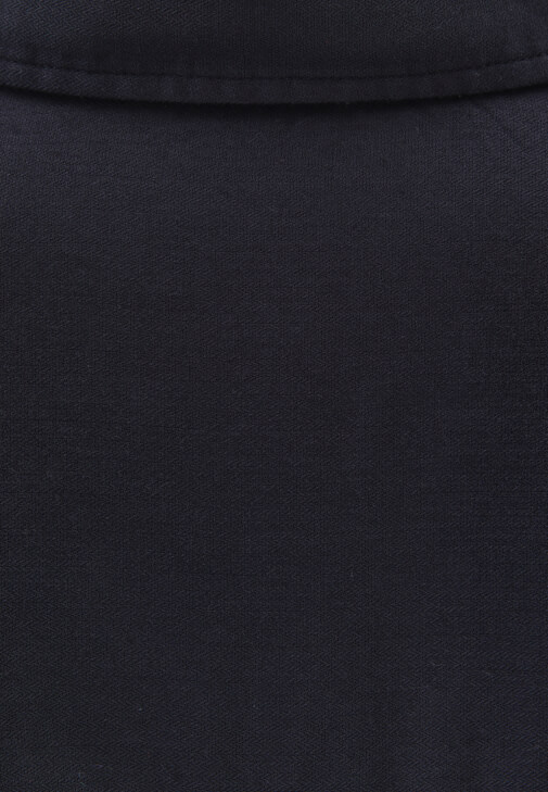 Oversize Gömlek ve Barrel-Fit Pantolon Kombini