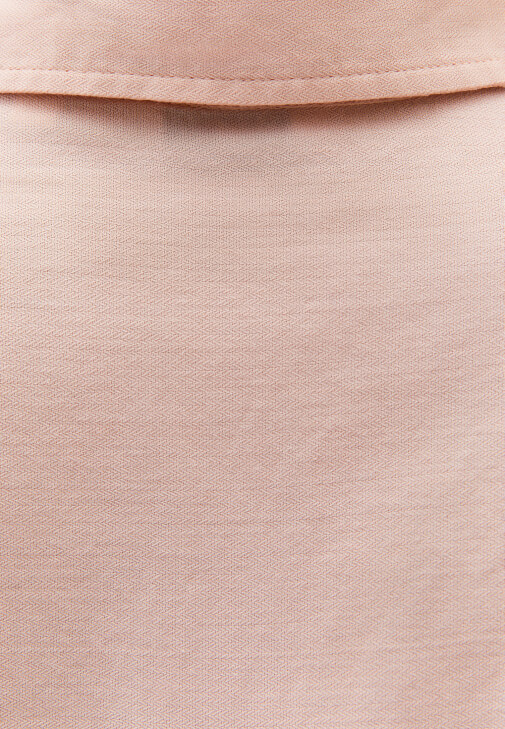 Oversize Gömlek ve Barrel-Fit Pantolon Kombini