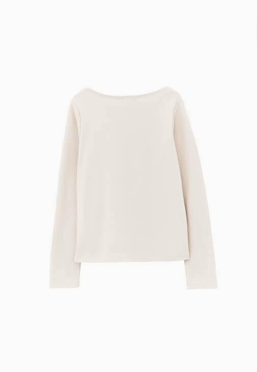 Bot Yaka Tişört ve Bootcut Denim Kombini