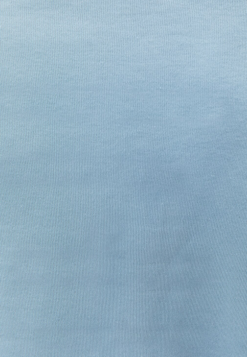 Bot Yaka Tişört ve Şort Etek Kombini