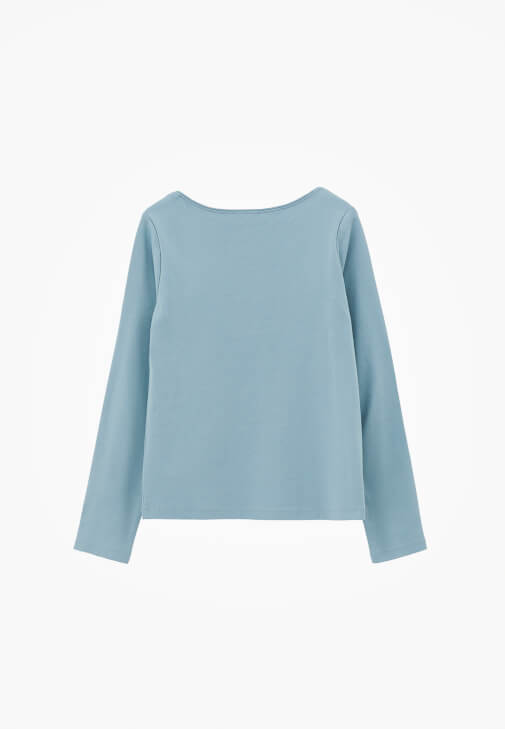 Bot Yaka Tişört ve Şort Etek Kombini