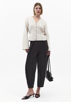 Bayan Krem V Yaka Düğmeli Bluz