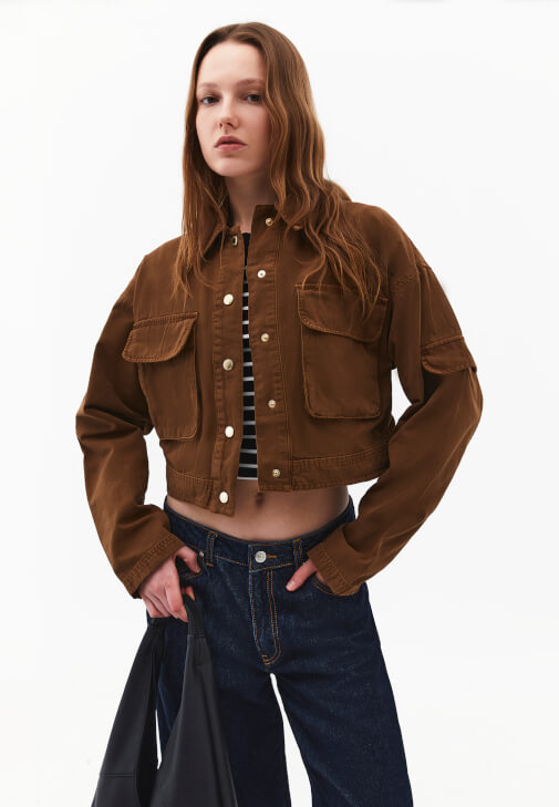 Kahverengi Cep Detaylı Crop Ceket