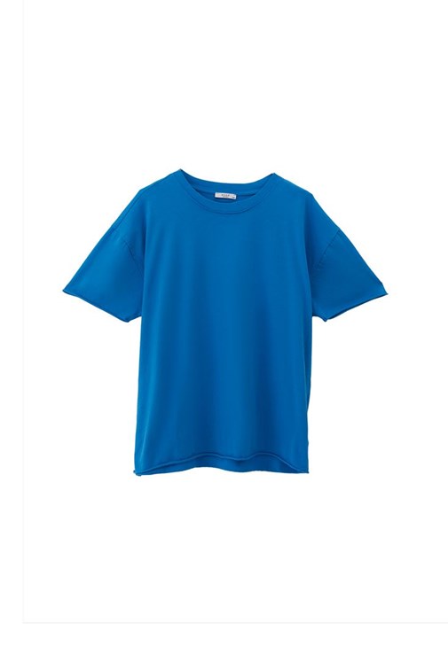 Sıfır Yaka Oversize Tişört ve Denim Pantolon Kombini