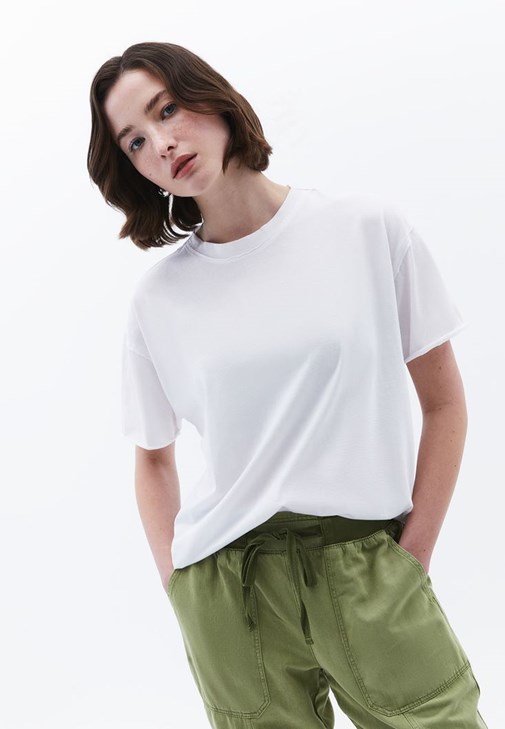  Sıfır Yaka Oversize Tişört