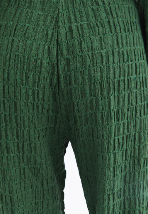 Wide-Leg Pantolon ve Oversize Gömlek Kombini