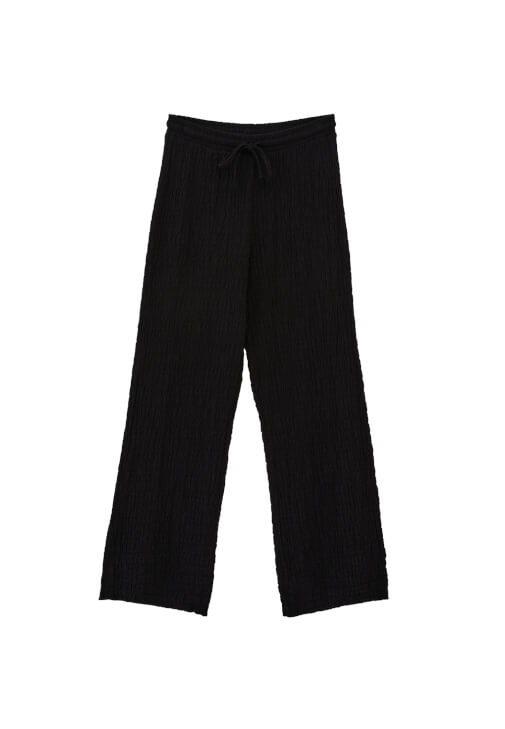 Yüksek Bel Pantolon ve Oversize Gömlek Kombini