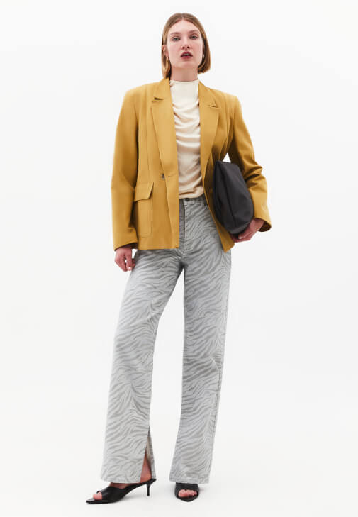 Blazer Ceket ve Pantolon Kombini