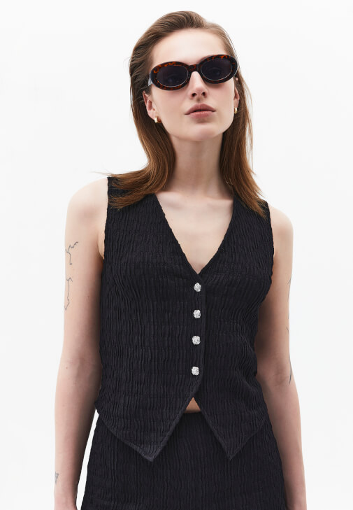 Dokulu Yelek ve Pantolon Kombini