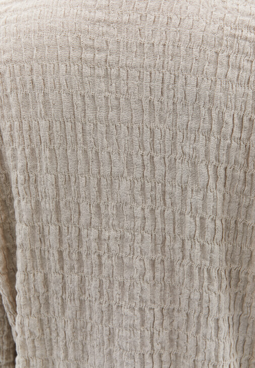 Oversize Dokulu Gömlek ve Yüksek Bel Pantolon Kombini