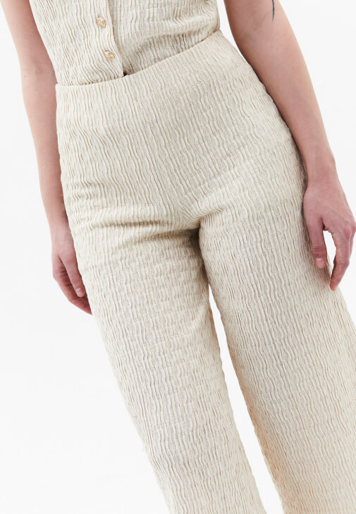 Dokulu Pantolon ve Yelek Kombini