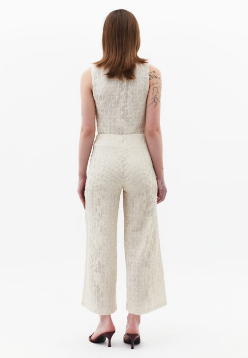 Dokulu Pantolon ve Yelek Kombini