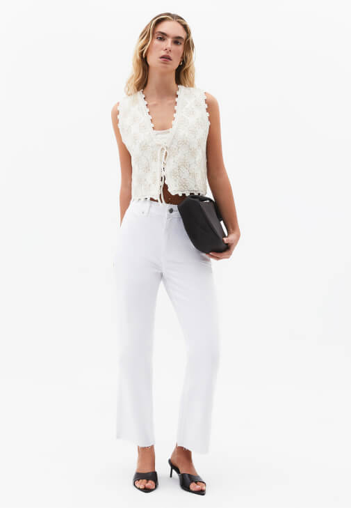 Dantelli Yelek ve Pantolon Kombini