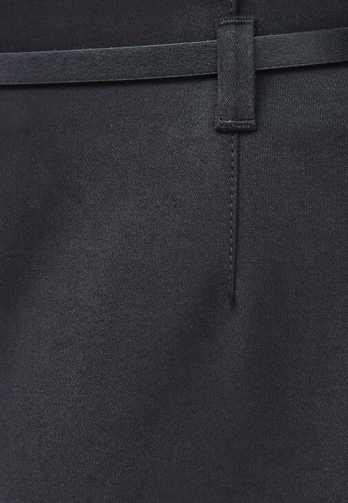 Culotte Pantolon ve Trençkot Kombini