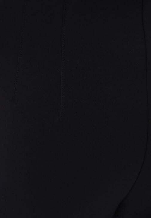 Carrot-Fit Pantolon ve Yelek Kombini