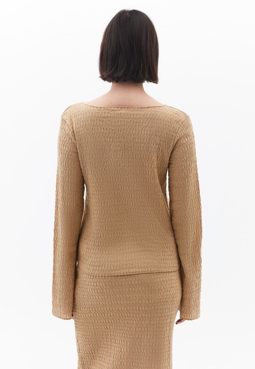 Bağlama Detaylı Top ve Yırtmaçlı Etek Kombini