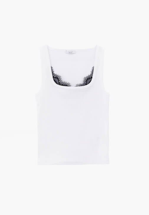 Kapri Pantolon ve Atlet Kombini