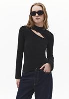 Bayan Siyah Cut-Out Detaylı Tişört