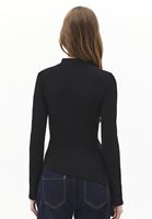 Bayan Siyah Cut-Out Detaylı Tişört