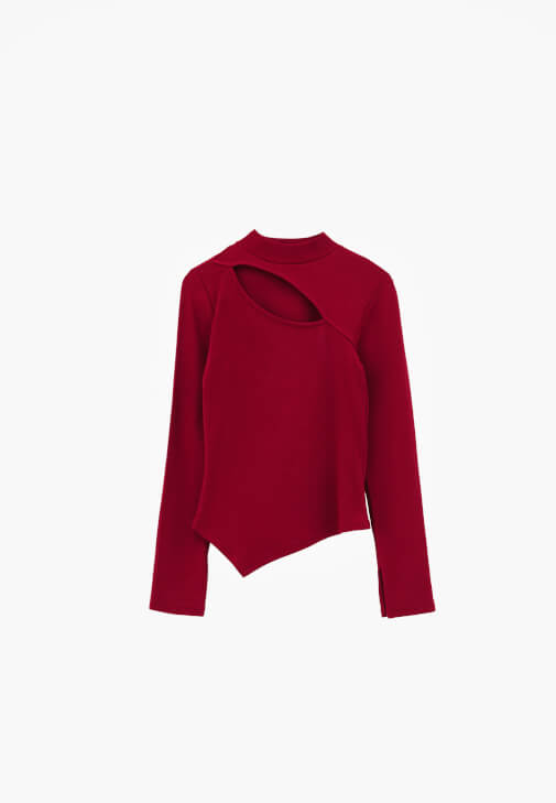 Cut-Out Detaylı Tişört ve Pantolon Kombini