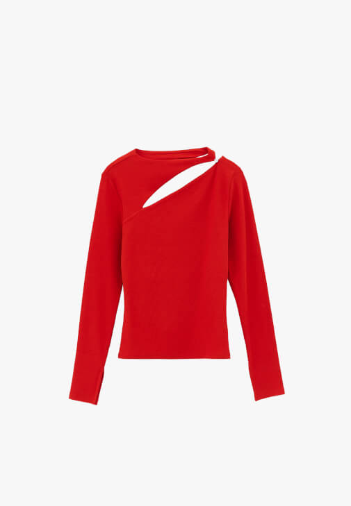 Cut-Out Detaylı Tişört ve Baggy-Fit Denim Kombini