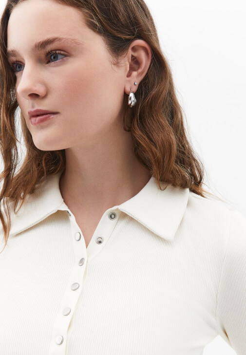 Polo Yaka Tişört ve Barrel-Fit Pantolon Kombini