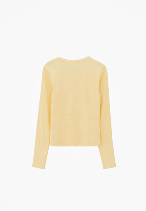 Tişört ve Barrel-Fit Denim Pantolon Kombini