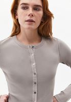 Bayan Gri Düğme Detaylı Tişört