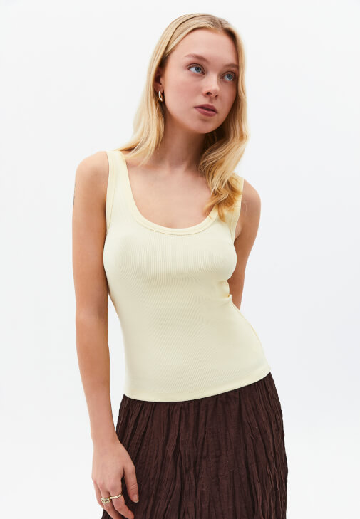 Sarı Askılı U Yaka Atlet