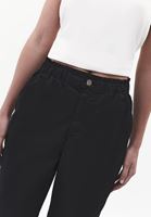 Baggy-Fit Pantolon ve Mont Kombini