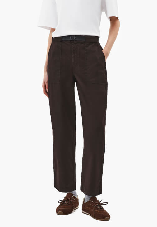 Carrot-Fit Pantolon ve Boyfriend Tişört Kombini