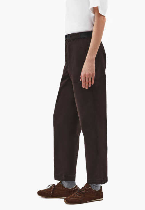 Carrot-Fit Pantolon ve Boyfriend Tişört Kombini