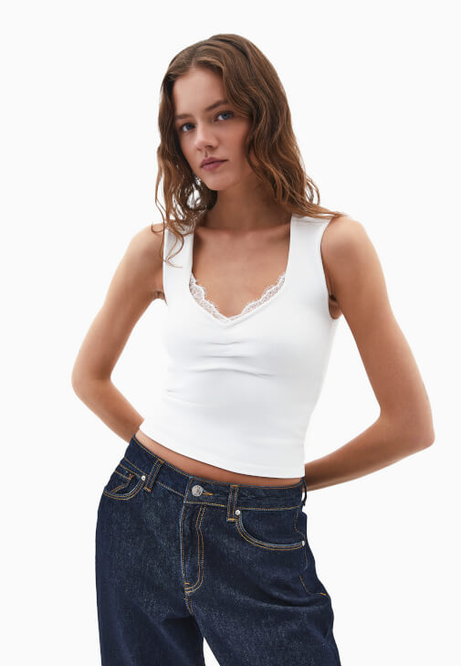 Krem Dantel Detaylı Büzgülü Atlet