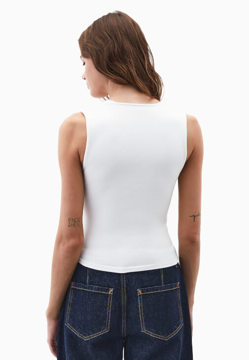 Dantelli Atlet ve Barrel-Fit Denim Kombini