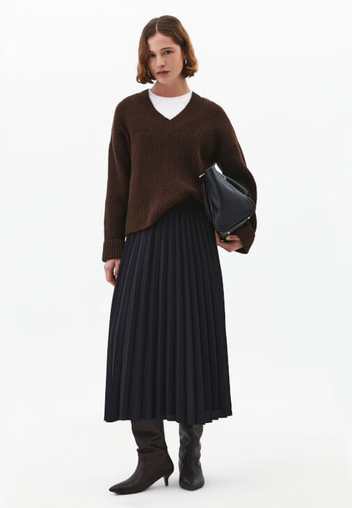  Pileli Etek ve Yün Kazak Kombini